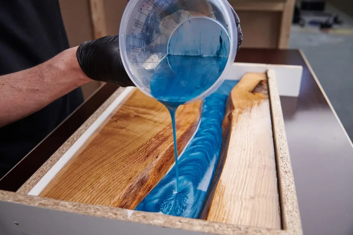 Epoxidharz Tisch selber machen